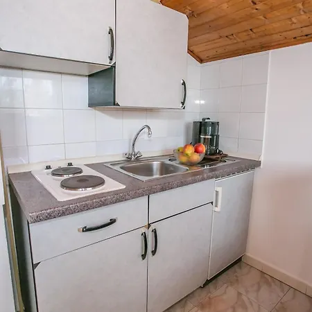 ゲストハウス Dado 3*